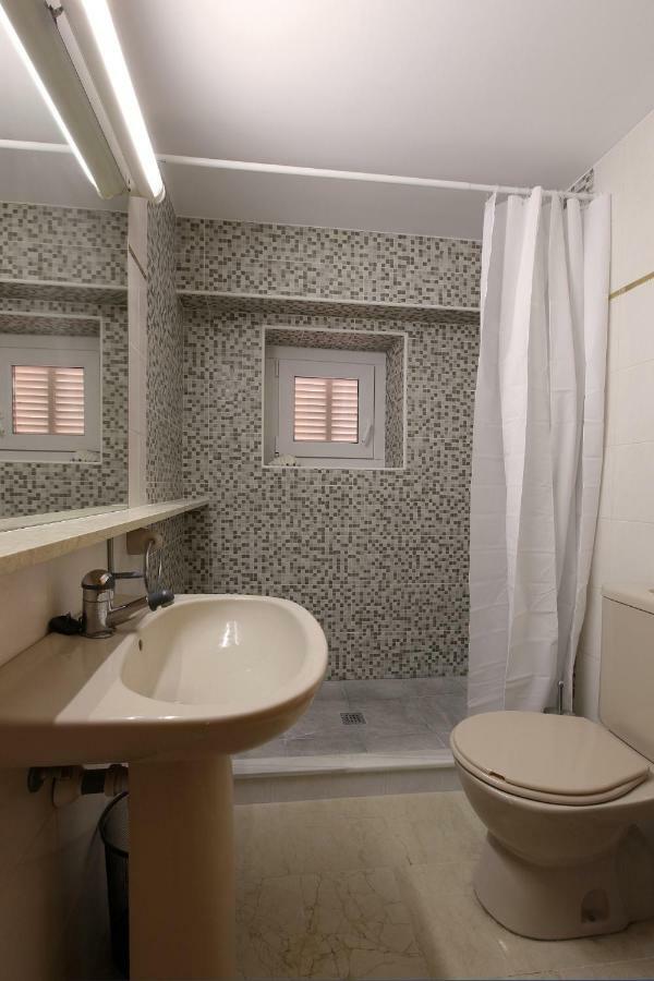 Apartament Magnifiques Vistes- Port De Rei L' Escala Luaran gambar